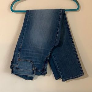Gap Straight Leg Jeans Medium Wash